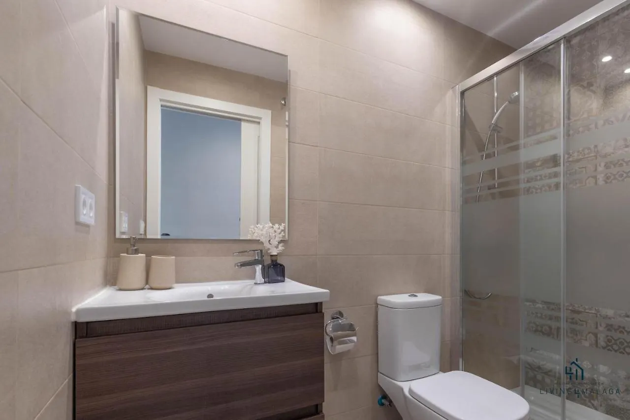 Living4Malaga Picasso Deluxe Apartment 0*, Малага