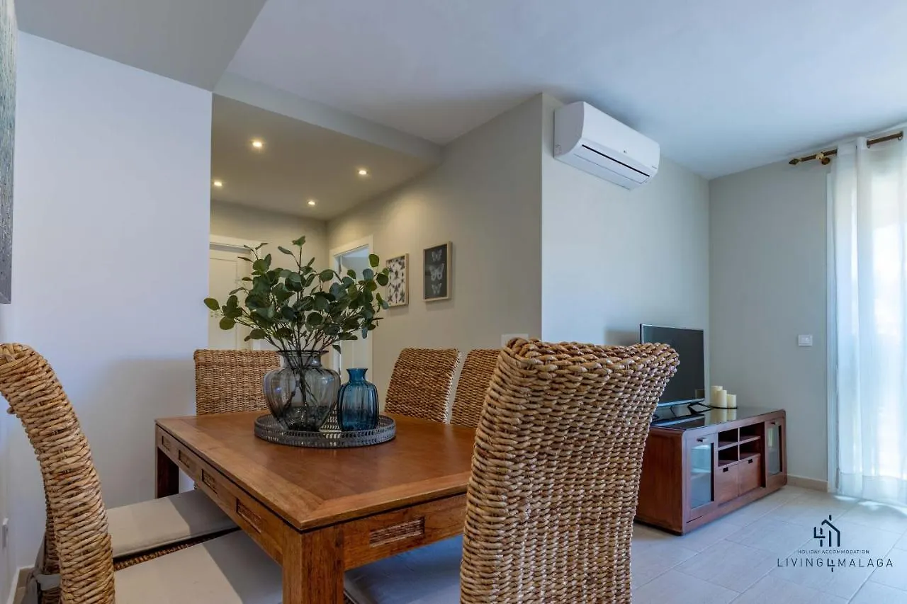 Living4Malaga Picasso Deluxe Apartment  Малага
